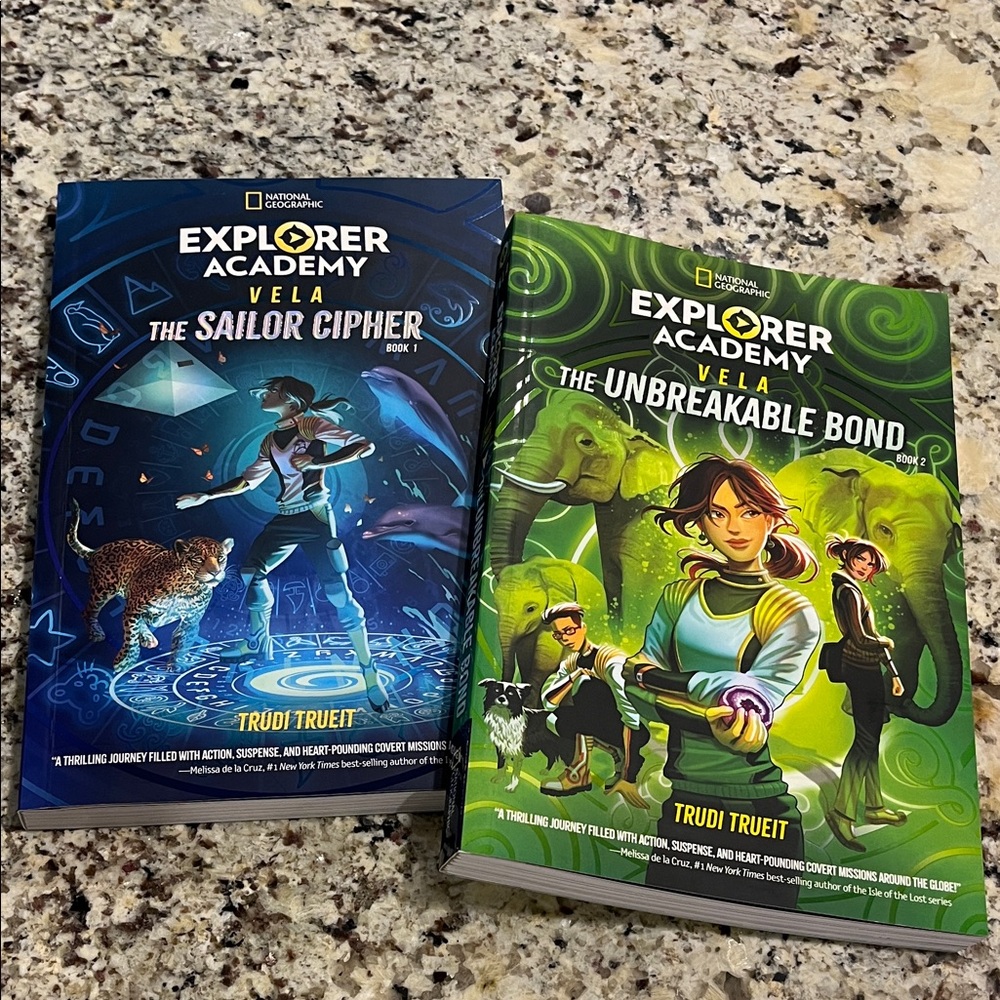 National Geographic Explorer Academy Books - Vela books 1 & 2